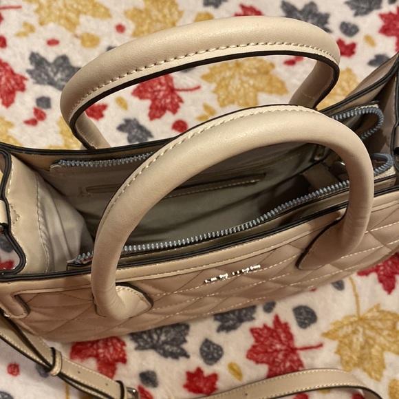 Purse - Picture 3 of 4